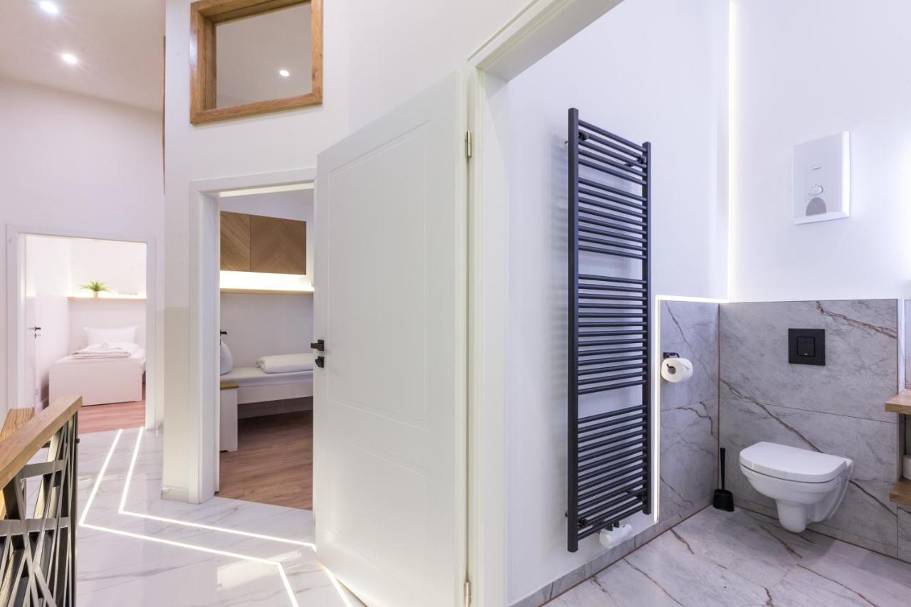 Hevals Spa & Design Apartment Berlin Exterior foto