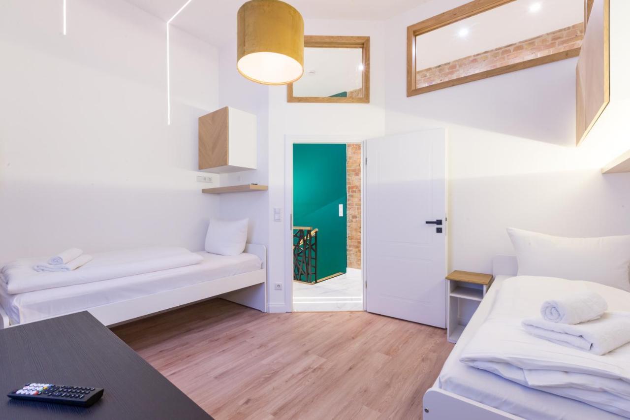 Hevals Spa & Design Apartment Berlin Exterior foto